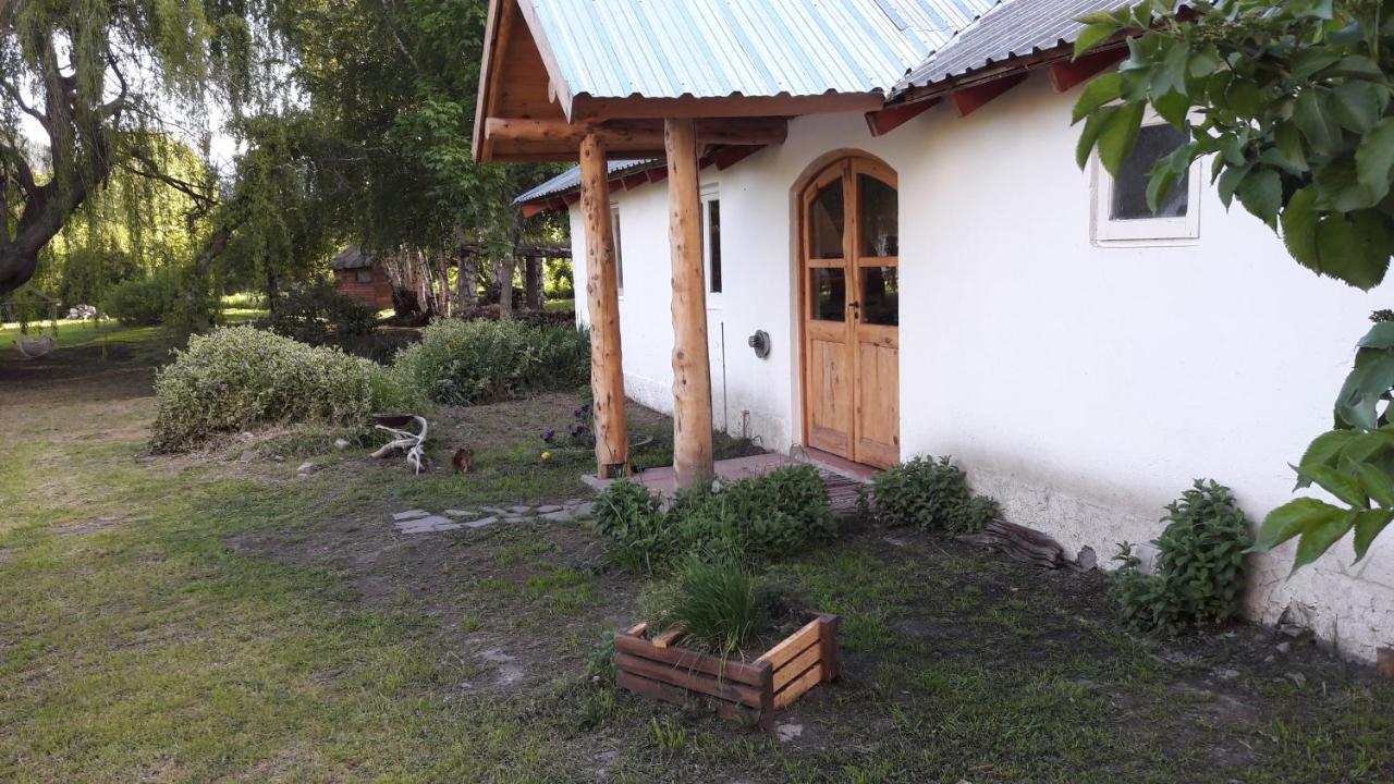 Hostel Lc Hoyo de Epuyén Εξωτερικό φωτογραφία