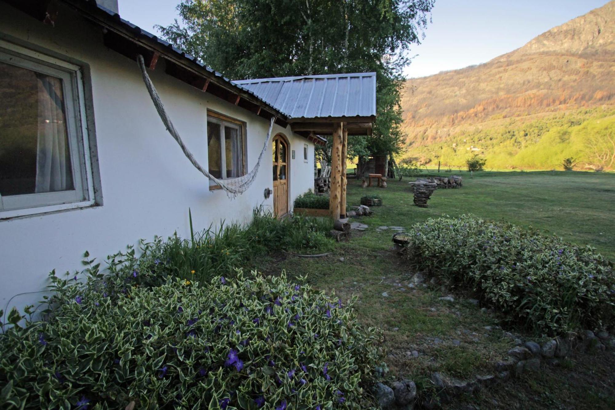 Hostel Lc Hoyo de Epuyén Εξωτερικό φωτογραφία