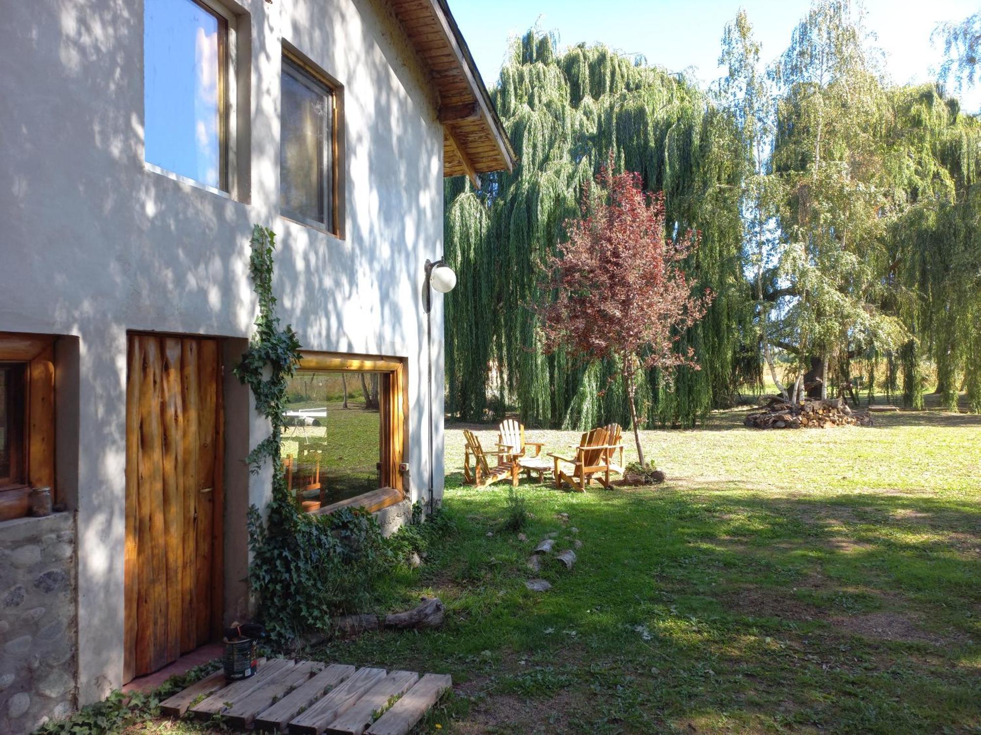 Hostel Lc Hoyo de Epuyén Εξωτερικό φωτογραφία