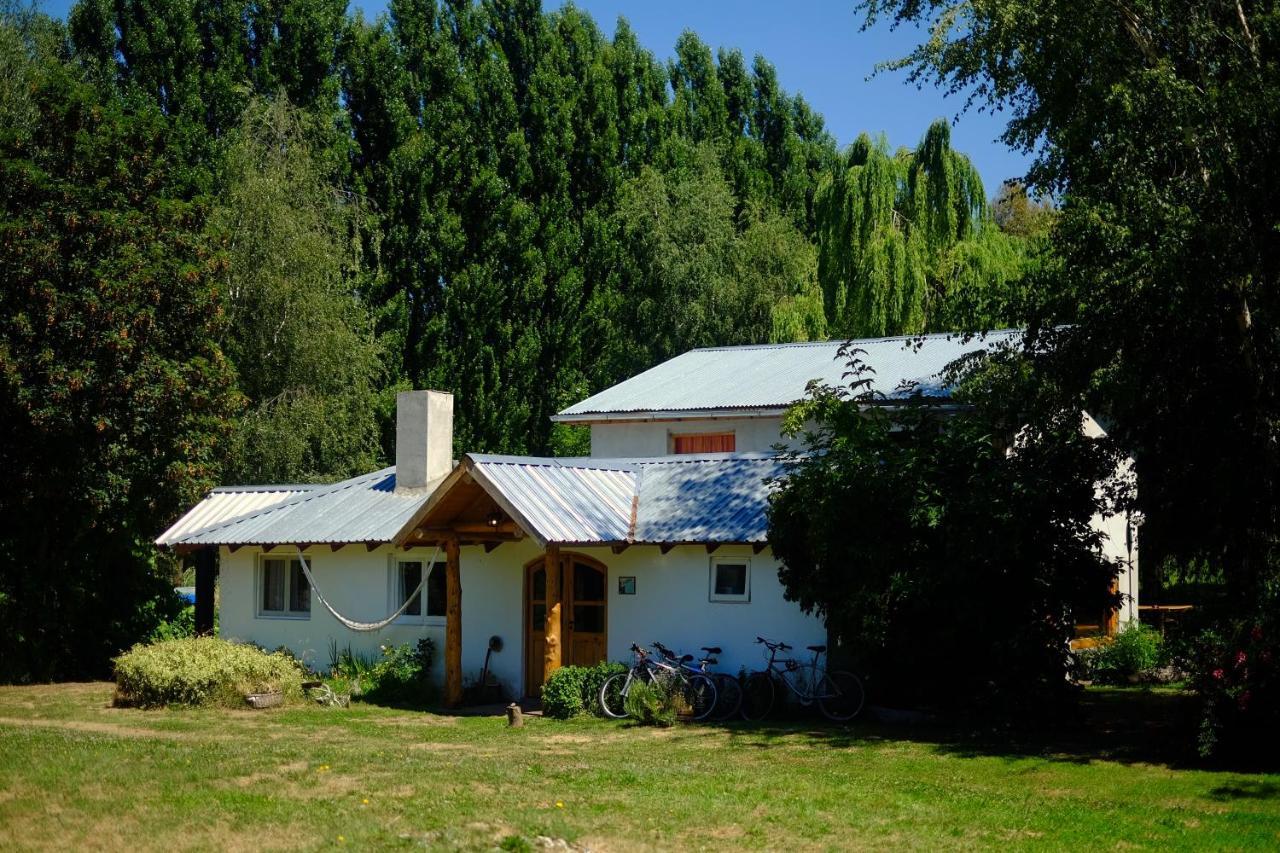 Hostel Lc Hoyo de Epuyén Εξωτερικό φωτογραφία